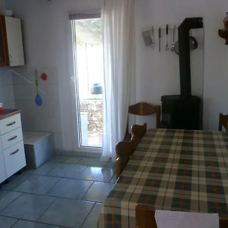Holiday home Fisherman's House Vilma - Otok Zut *